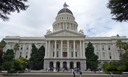 加州的州议会大厦.